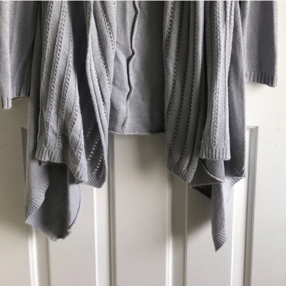 Sharon's Cardigan (Made in France) - Picture 7 of 8